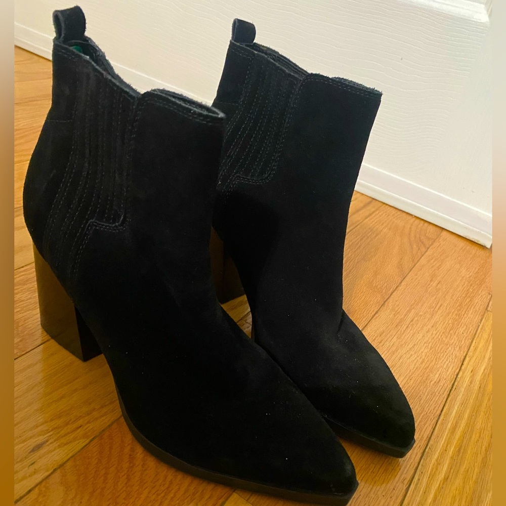 Marc Fisher Ankle Bootie, Size 8, Black, Suede, Gently worn
